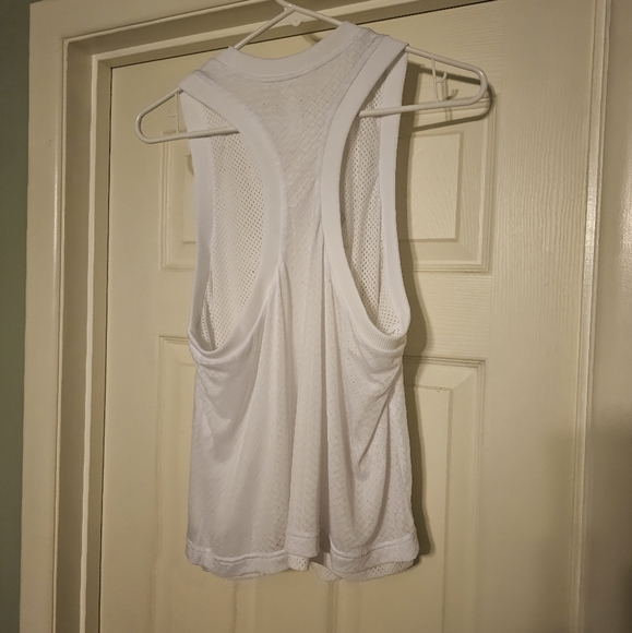 Asidas (Peloton) leggings and matching top set - Picture 4 of 8